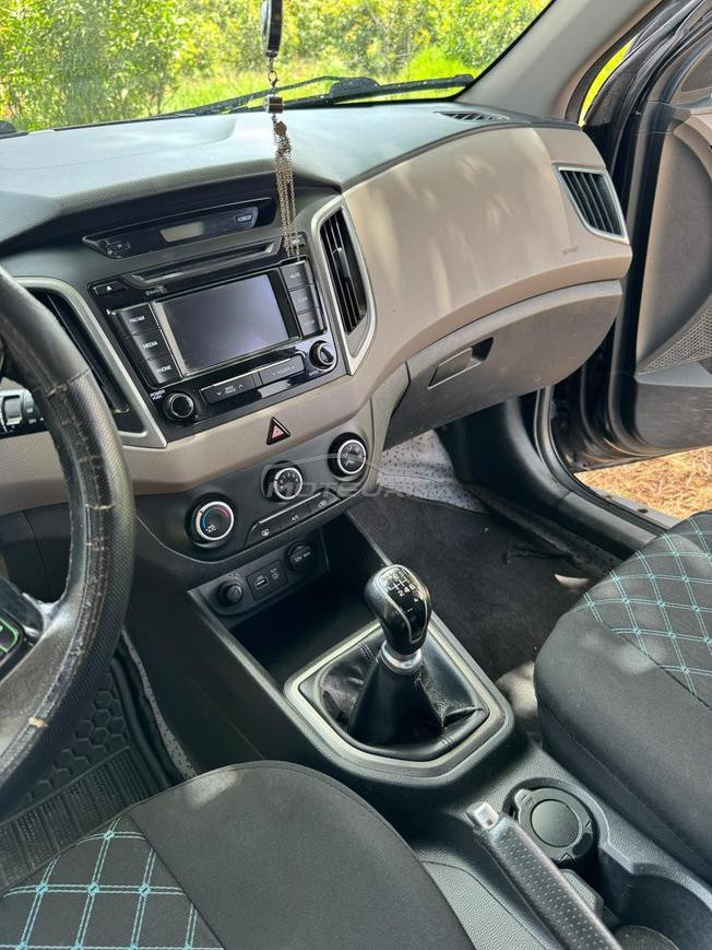 Hyundai creta للبيع باقا مزيانة وفي حالة جيدة 