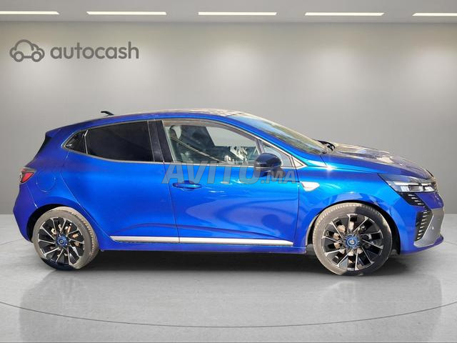 2301 - Renault Clio 2024 expertisée avec financement - 2