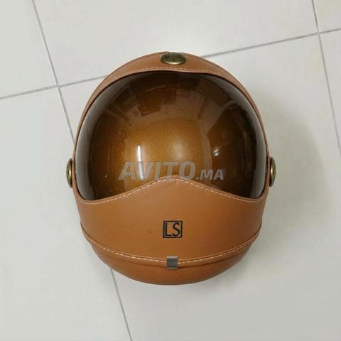 Casque moto jet vintage à vendre.