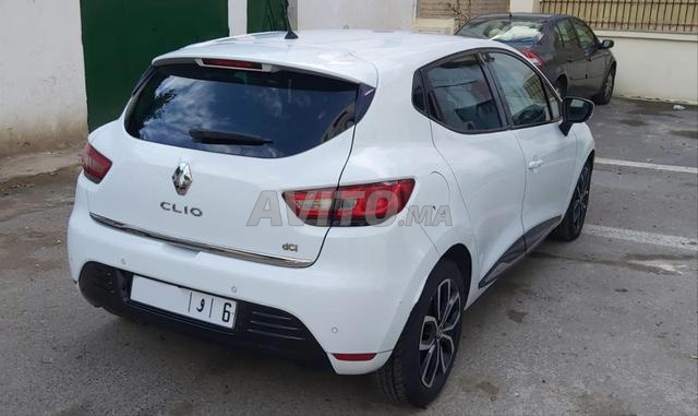 Renault Clio 4 Intens 1.5 dCi Automatique –12/2017 - 2