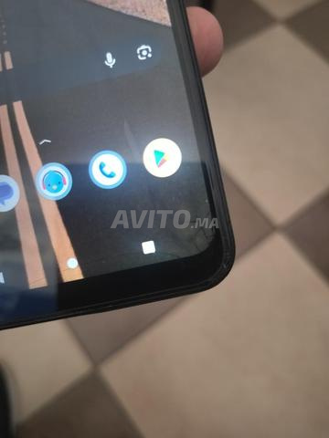 Motorola g10 64 giga 4 ram avec une petite fissure légère - 2