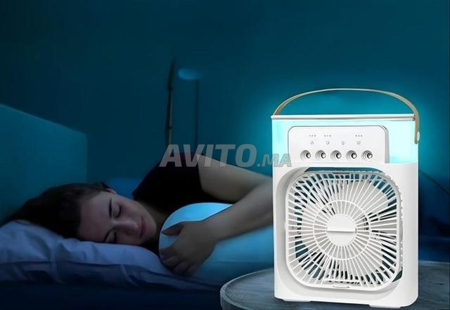 Petit refroidisseur d'air personnel avec pulvérisateur. - 2