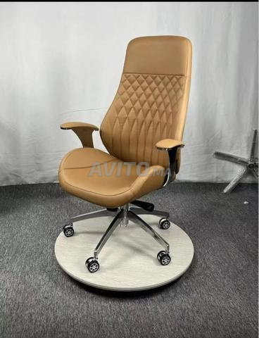 Chaises de bureau confortables au design élégant - 2