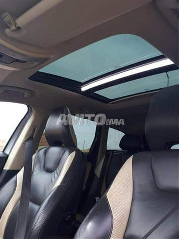 فولفو XC60 ديزل أوتوماتيك 2011 في الرباط - 2