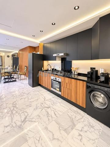 Spacieux studio meublé neuf avec double terrasses - 2