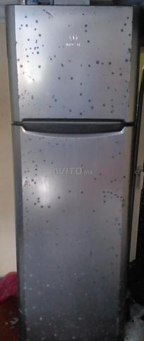 Réfrigérateur Indesit en bon état de marche - 2