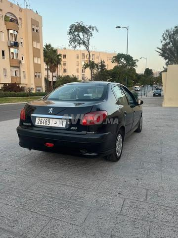 سيارة بحالة جيدة - 2