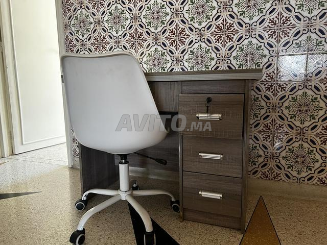 Bureau pour chambre plus chaise à vendre - 2