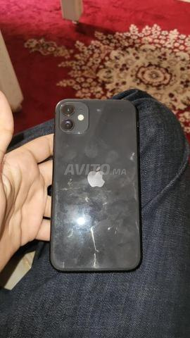 آيفون 11 عادي آيكلاود 64 جيجا، ما زال نظيف