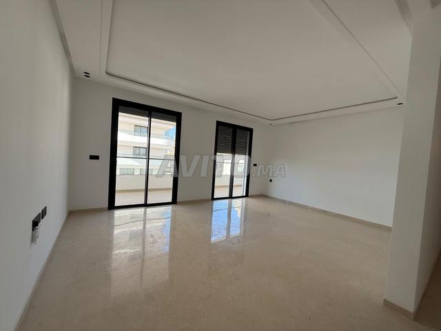 À LOUER APPARTEMENT 2CH VIDE NEUF CFC - 2