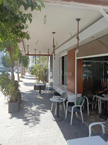 Local commercial 2 façades - 2