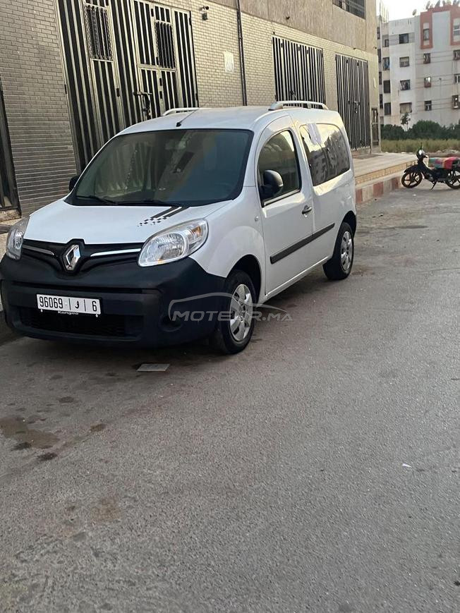 بيع السيارات 