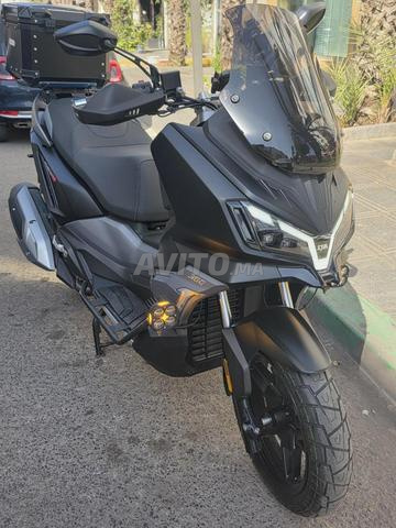 Sym Husky ADV 300 - 2