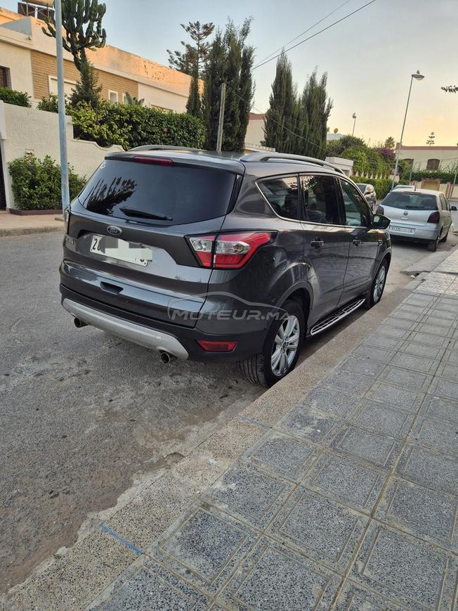 Ford kuga  ..