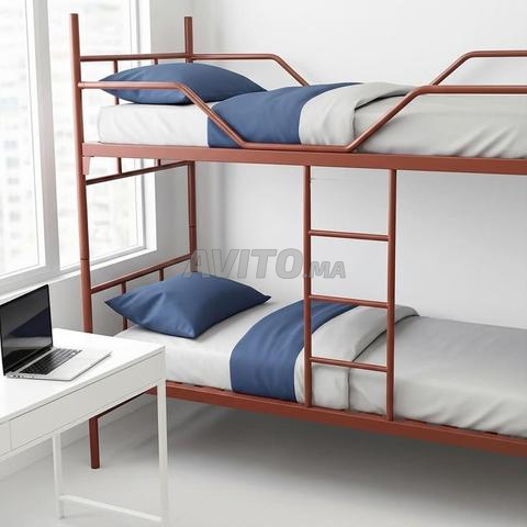 Lit métallique pour deux personnes - 2
