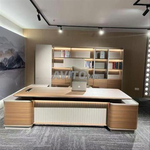 💡 Bureau importé avec éclairage LED moderne - 2