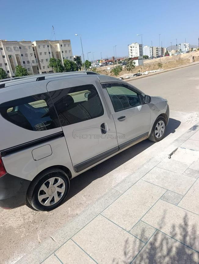 1ér main dacia doker