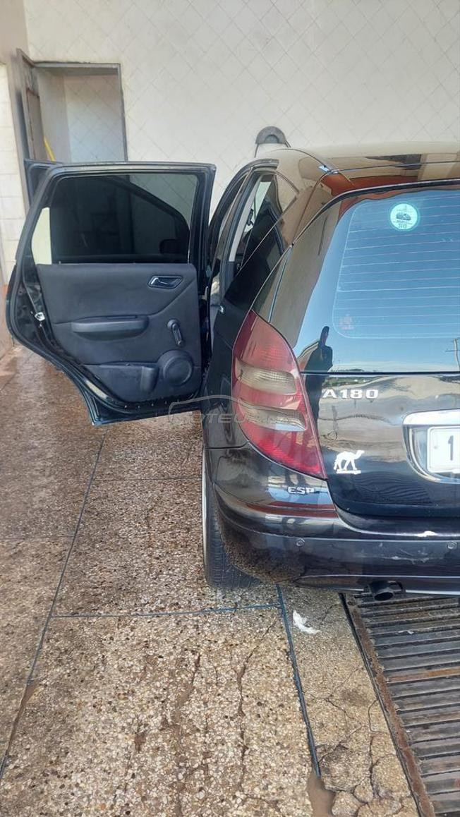 A vendre mercedes A180 mod 2005 dew 2014