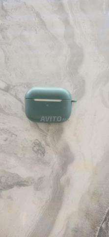 AirPods Pro 2ème génération en excellent état - 2