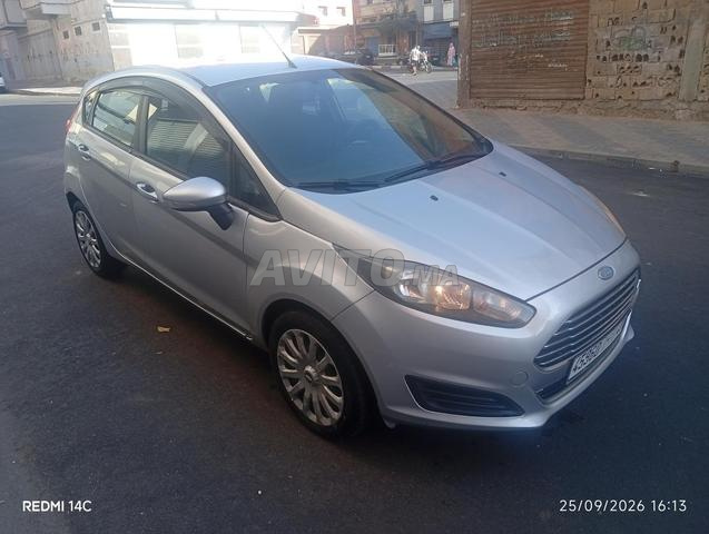 Ford fiesta - 2