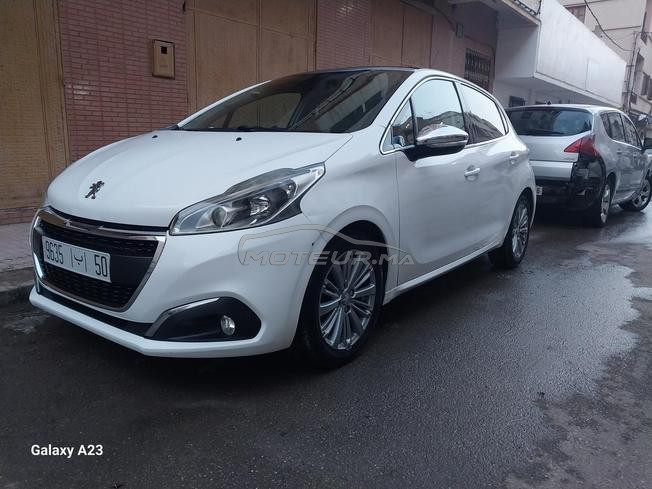 Peugeot 208 full options 