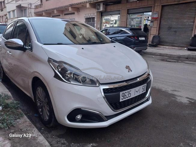 Peugeot 208 full options 