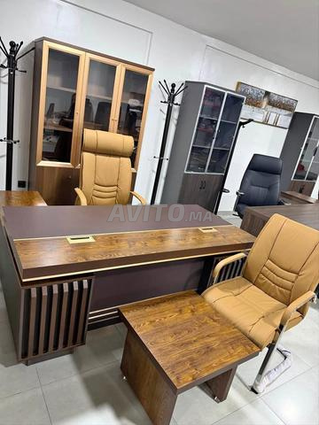 Bureaux importés aux designs modernes et qualité distinctive - 2