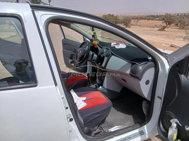 سيارة لوجان
