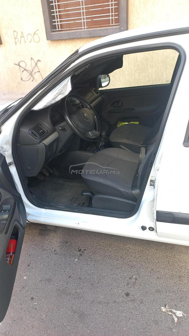 je vende ma voiture clio campus en bonne état 