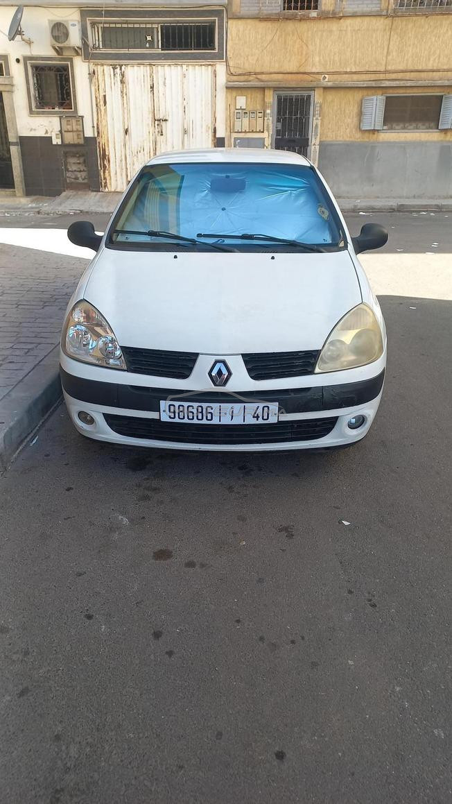 je vende ma voiture clio campus en bonne état 