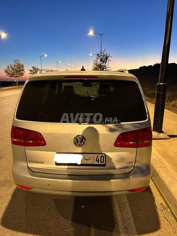 Volkswagen Touran Diesel Automatique 2012 à Tanger - 2
