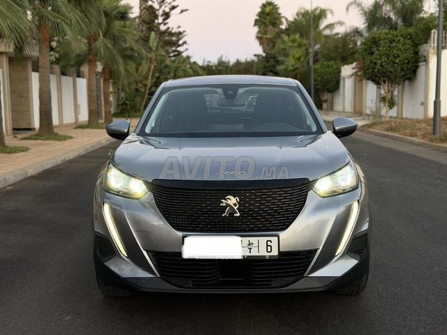 Peugeot 2008 modèle 2021 automatique. K 76. Légal