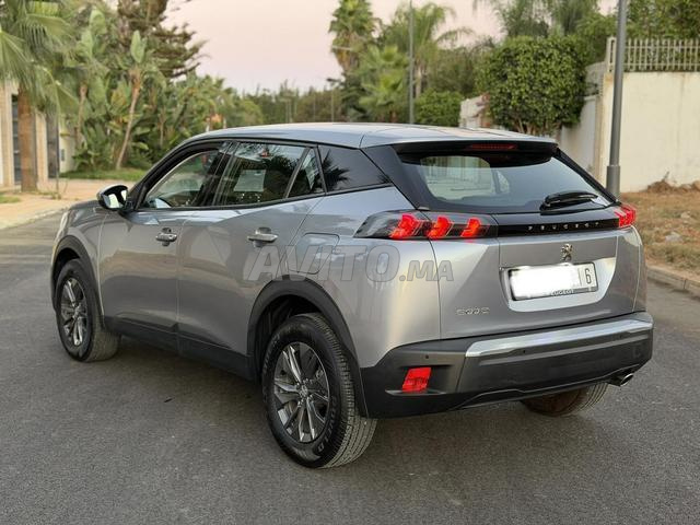 Peugeot 2008 modèle 2021 automatique. K 76. Légal