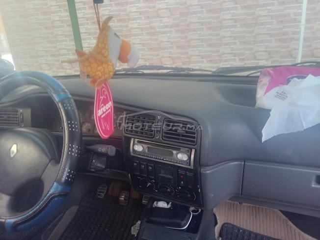 Renault 19