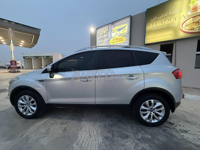 Ford Kuga Diesel Automatique 2011 à Dakhla - 2