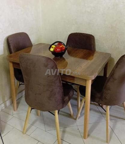 Réduction offres en vente table avec 4 chaises livraison gratuite - 2