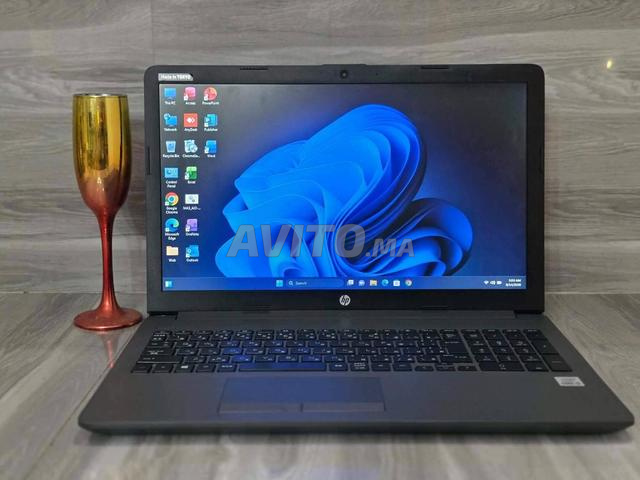 HP i5 10ème Gén RAM 8 Disque 256 SSD Écran 15 - 2