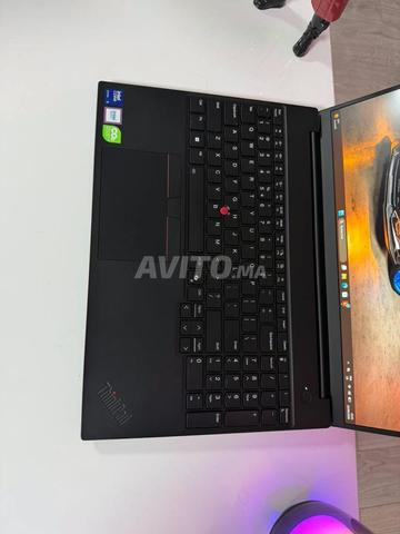 Lenovo Thinkpad E16 Ultra 5 16GB DDR5 512GB M.2 - 2