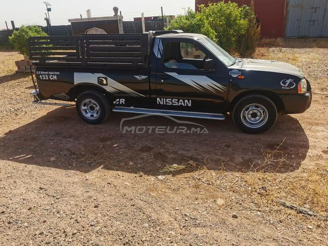 nissan pick up 2010