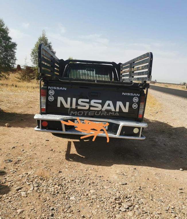 nissan pick up 2010
