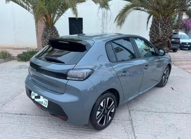 Peugeot 208 Diesel 2024 style