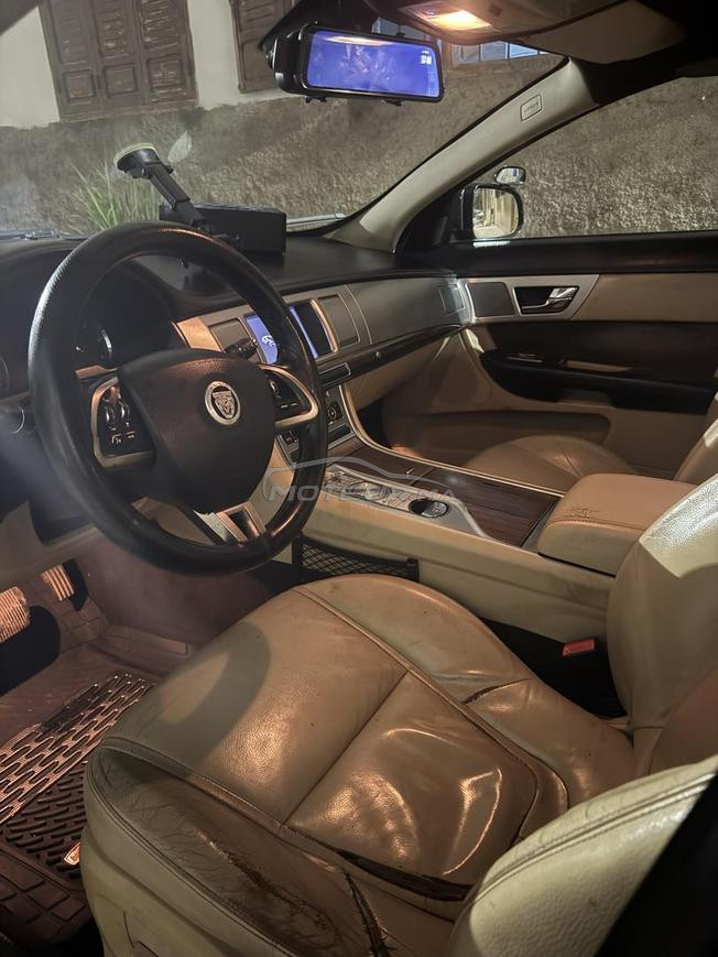 jaguar xf 2013