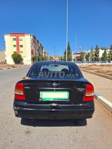 Opel Astra en bon état - 2