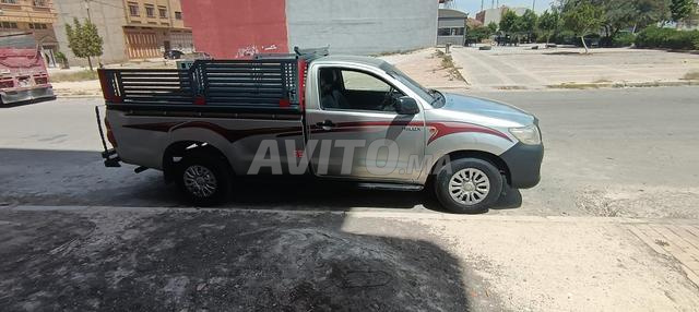 Toyota Hilux - 2