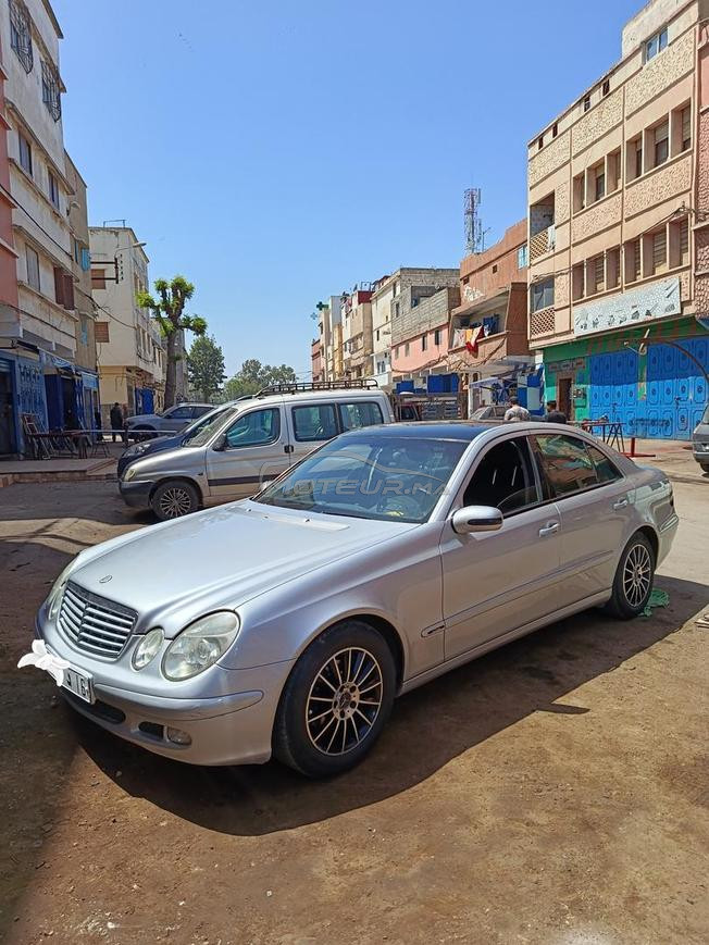 Mercedes-Benz w211 e220