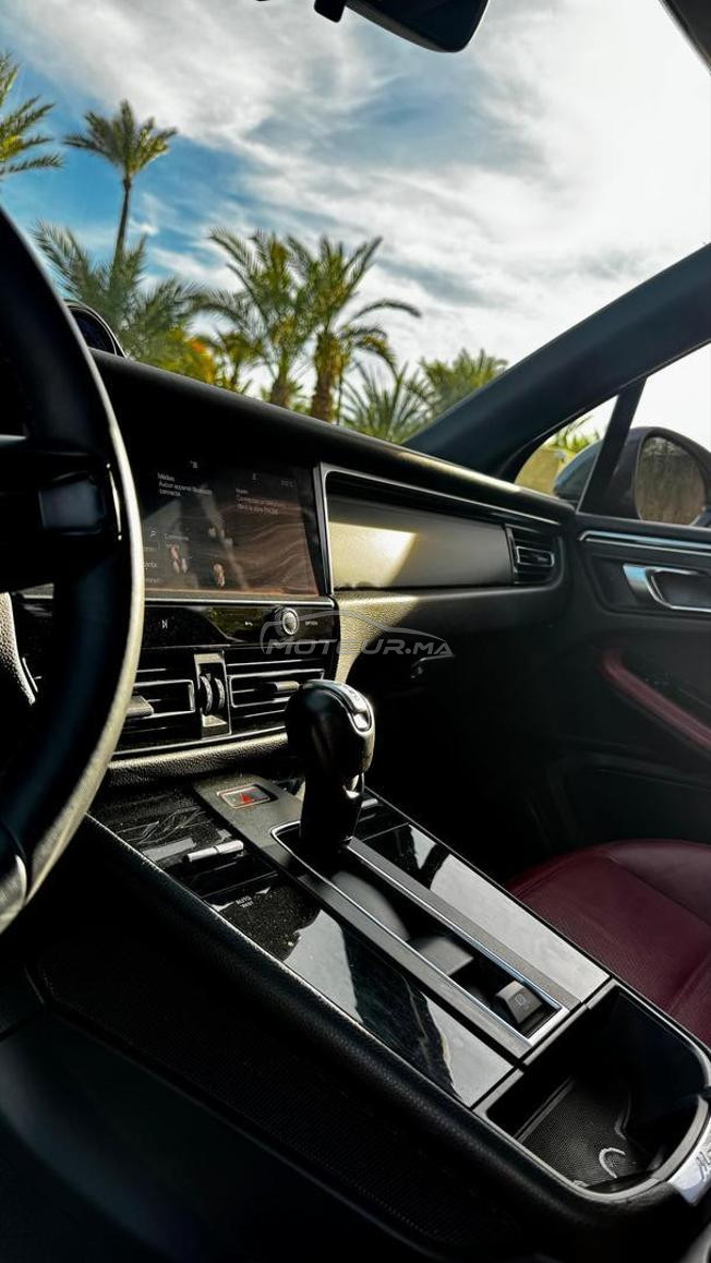 Porsche Macan Essence Automatique 2023 à Marrakech