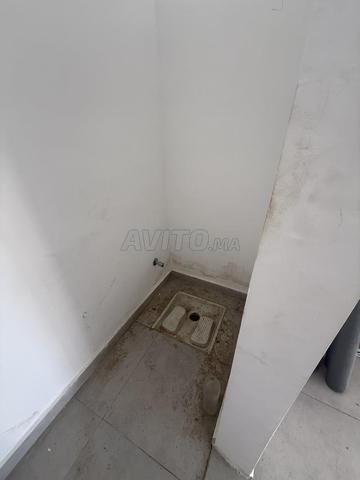 محل للبيع ، على طريق مزدوج. - 2