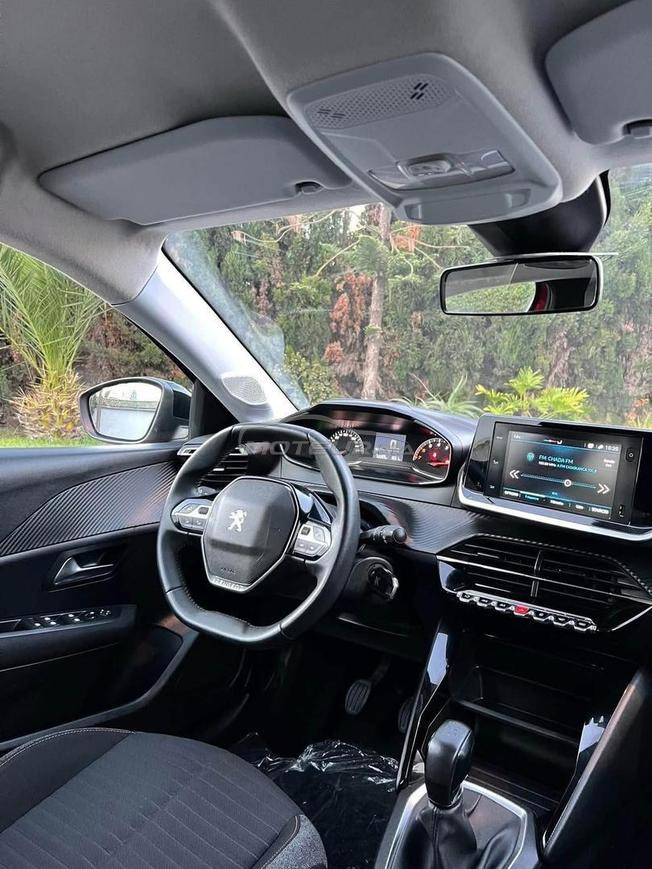 Peugeot 208 Diesel Manuelle 2023 à Casablanca