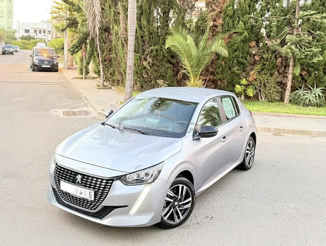 Peugeot 208 Diesel Manuelle 2023 à Casablanca