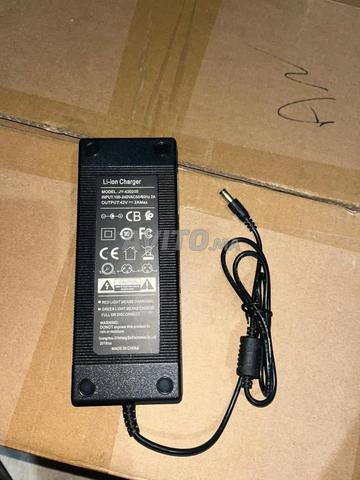 Chargeur trottinette - 2